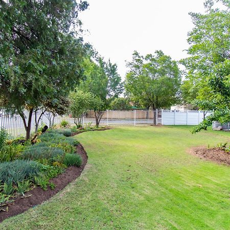 Gastehuis 17 Bloemfontein Exterior photo